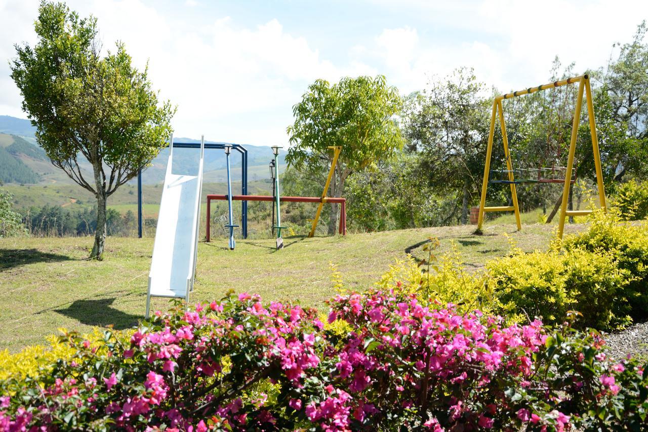 Hotel Campestre La Loma Curiti Exterior photo